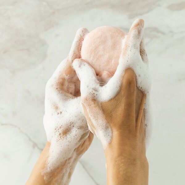 glov-soap-for-globe-champ-s-lido-en-pastilla-para-pelo-largo image 3