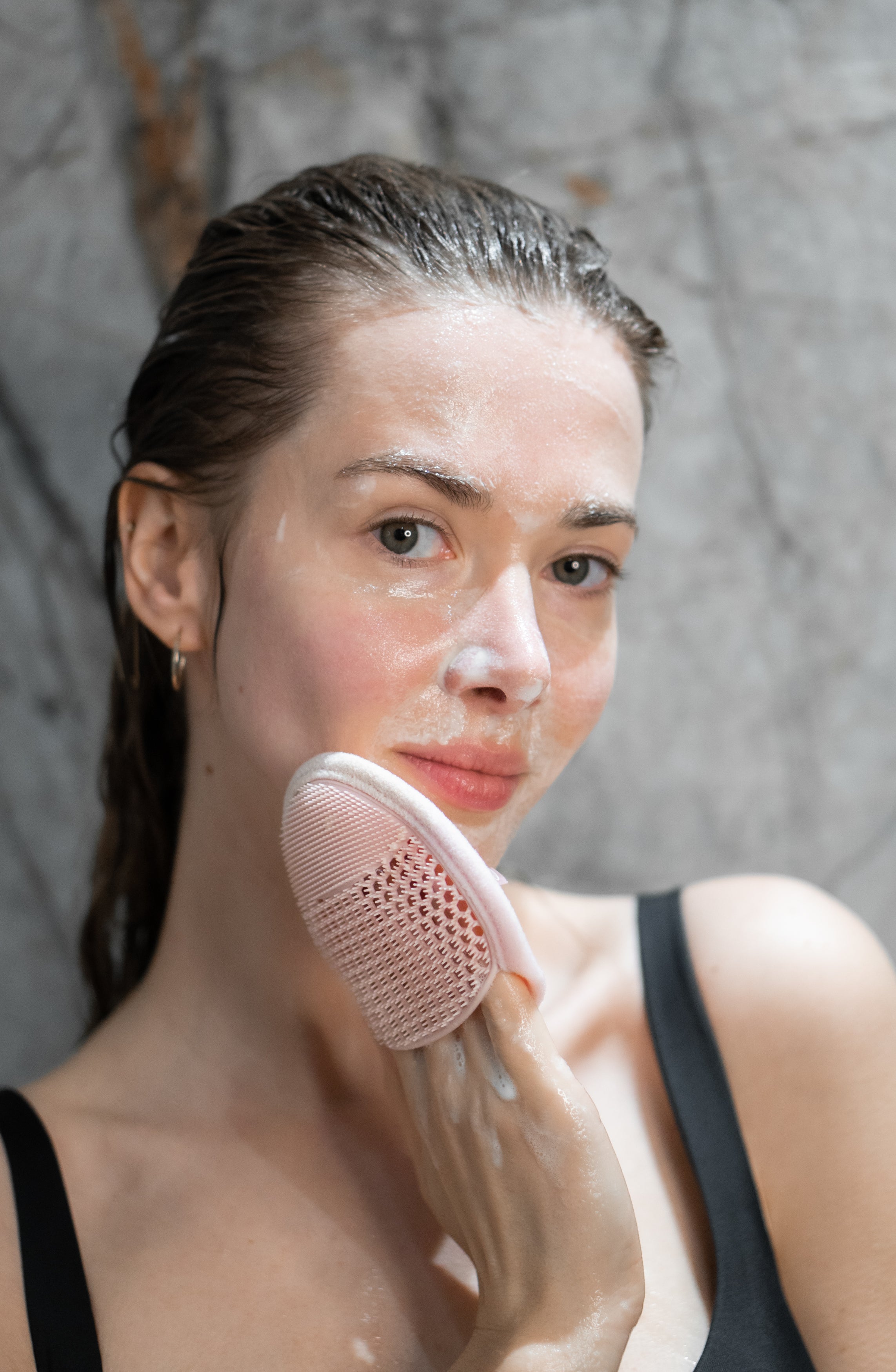 glov-quantum-clean-disco-desmaquillante-y-limpiador-facial-doble-cara image 5